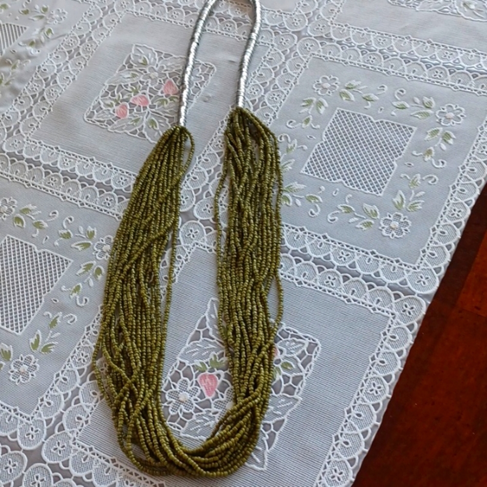 Vintage olive green necklace